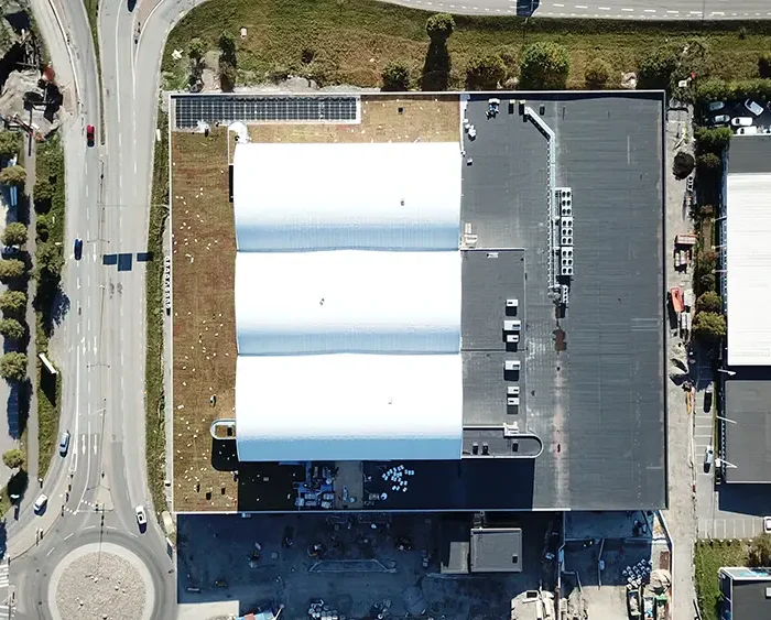 Sedumtak l ICA Maxi Arninge