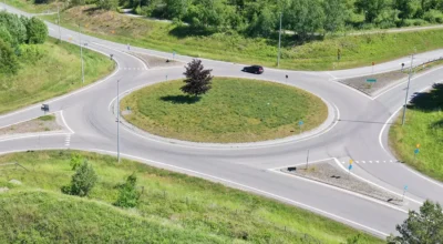 Rondell i Bromölla med ängsmatta
